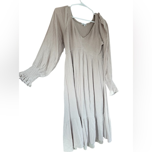 Lainey Smocked Dotted Midi Dress from Baltic Born - Picture 3 of 7